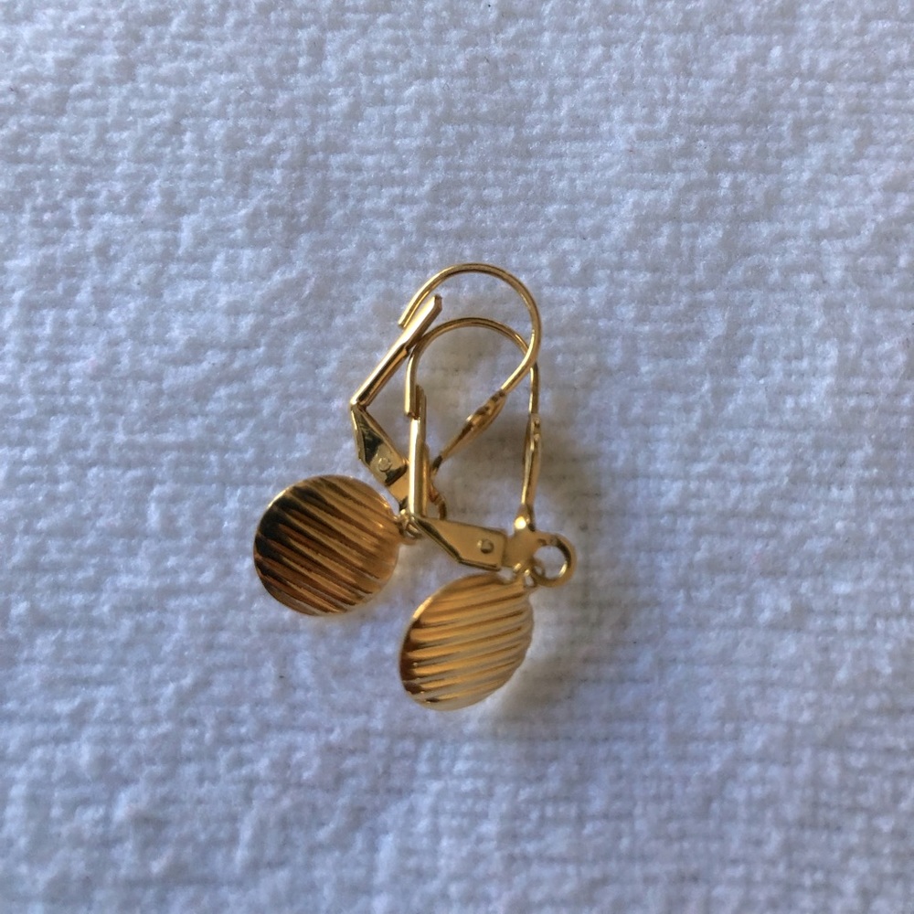 Gold earrings